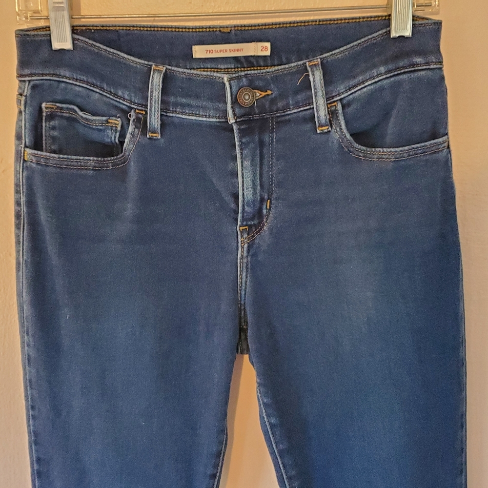 Levi's 710 super skinny 28
